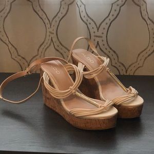 Cream Color Aldo Size 9 Sandals